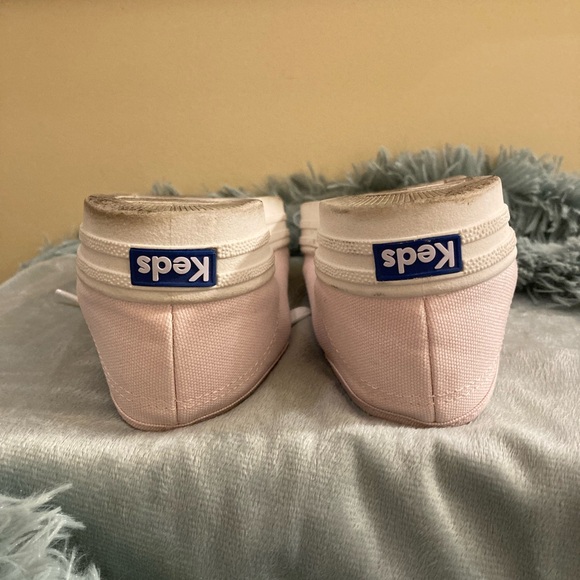 Keds Pink Sneakers with Soft Sole and Elastic Strap - Picture 6 of 6